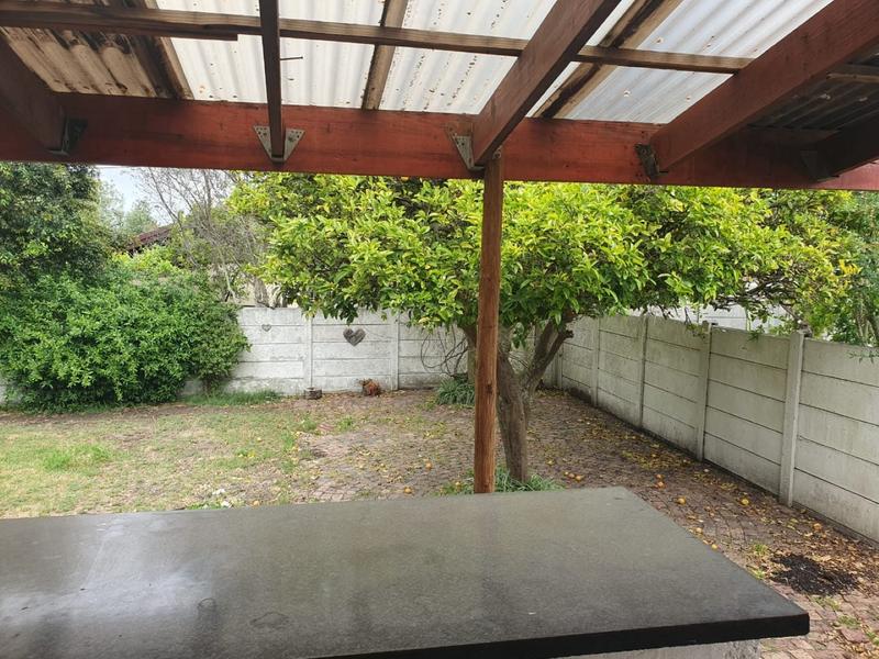 To Let 3 Bedroom Property for Rent in Bo Oakdale Western Cape